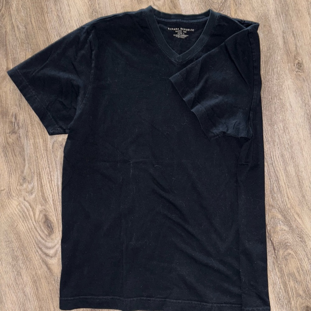 Banana Republic Men's Black V-Neck T-Shirt